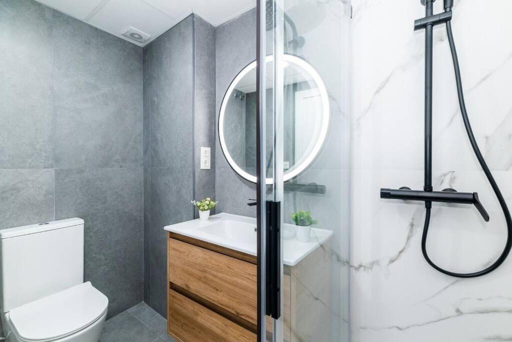 Modern Apartment Close To The City Center And Alhambra Granada Kültér fotó