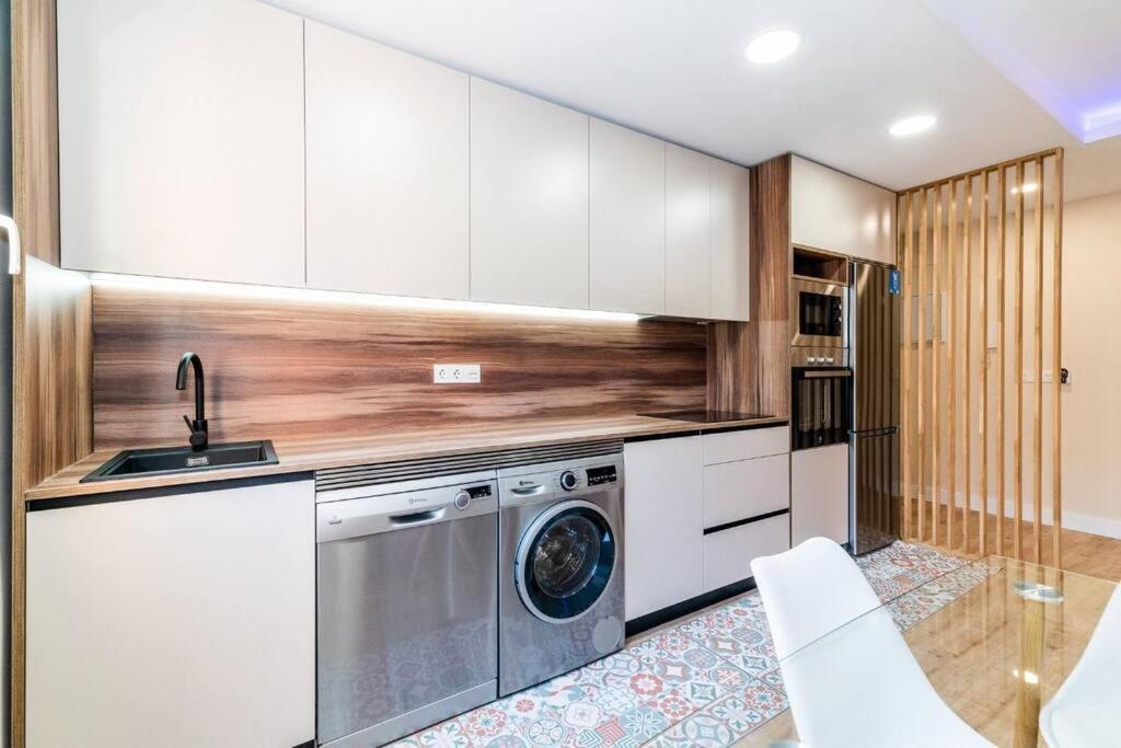 Modern Apartment Close To The City Center And Alhambra Granada Kültér fotó